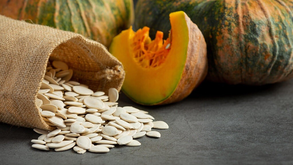 hạt-bí-trong-thực-đơn eat-clean